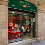 LOLA BOTONA LESSEPS Mercería, Labores, Bordados. – Opiniones y Reseña